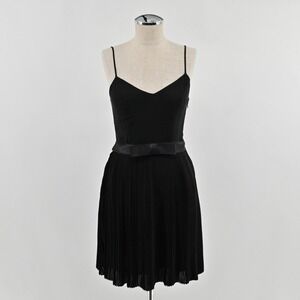 Beyond Vintage Silk Babydoll Dress Womens Size XS‎ Black Bow Pleated Cocktail